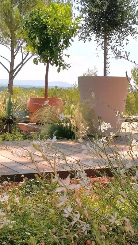 prive-le-tholonet-40